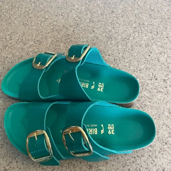 Make an offer Birkenstock Arizona Big Buckle High-Shine in Digital Green Size 39 - Picture 2 of 6